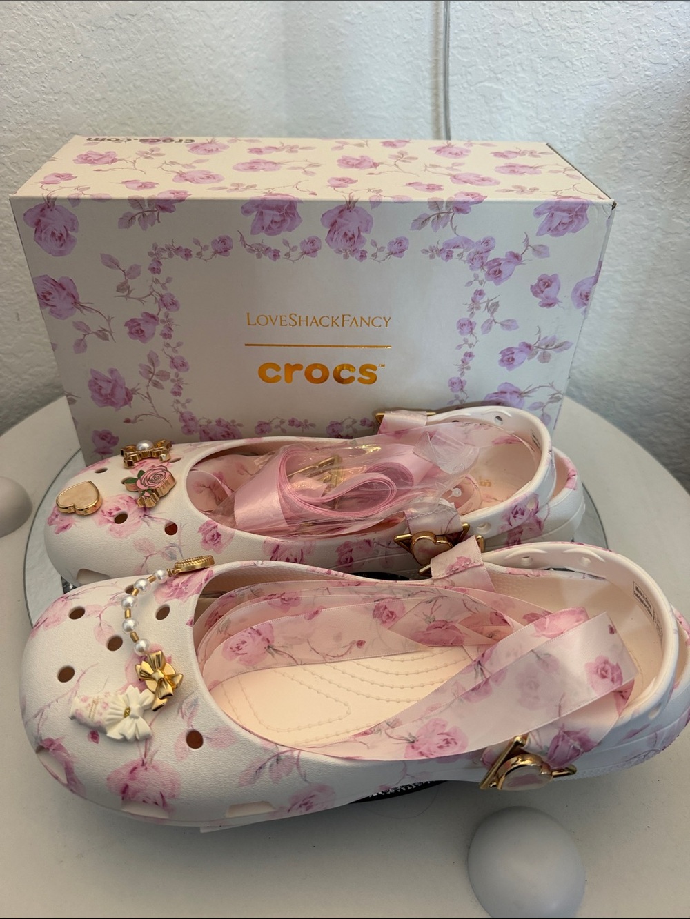 LoveShackFancy x Crocs Womens White and Pink Floral Ribbon Clog Sandals NEW